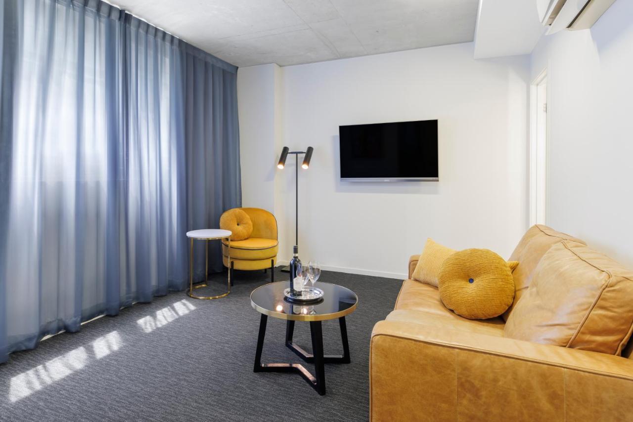 Mercure Melbourne St Kilda Road Exterior photo